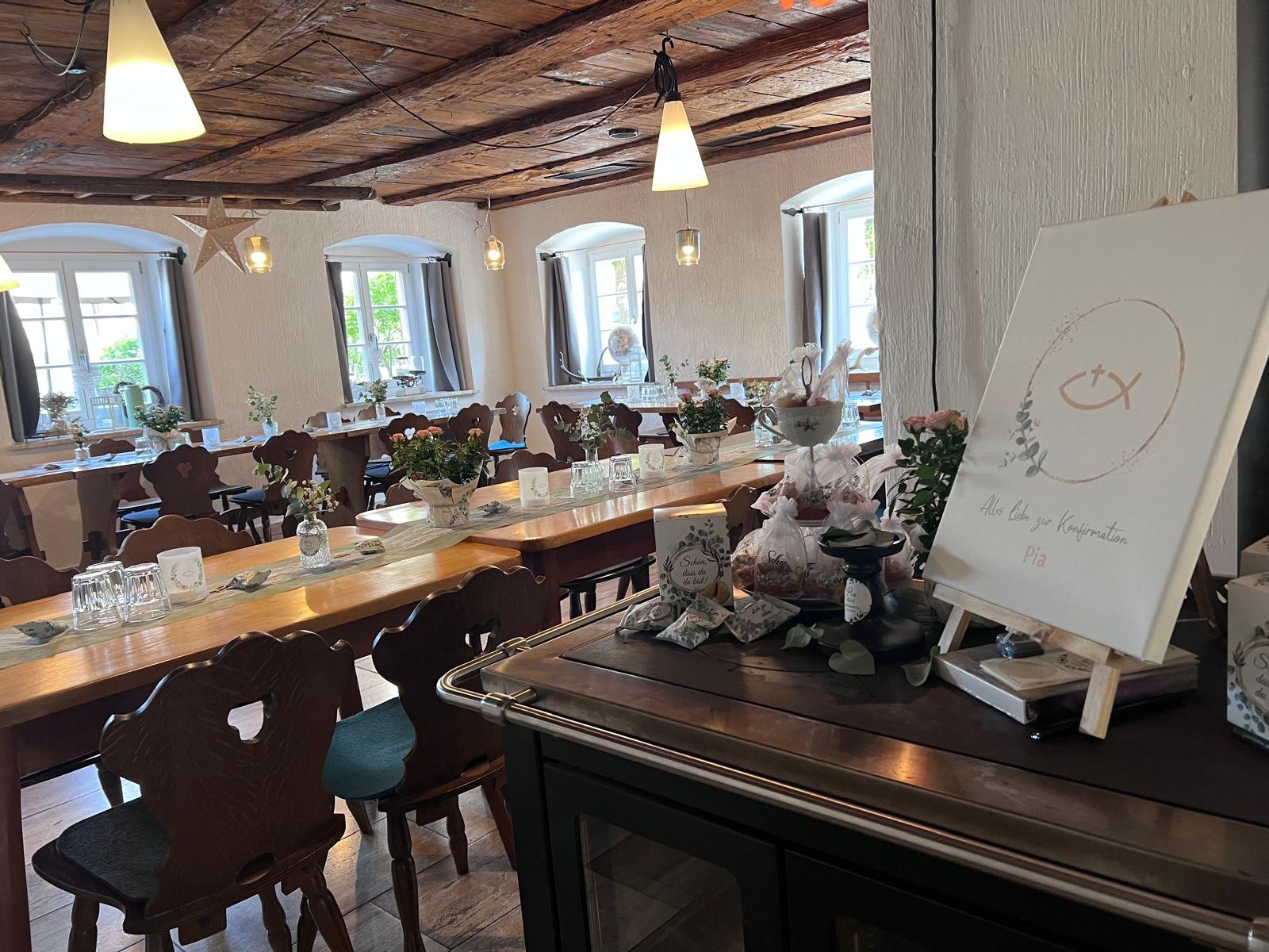 Gastraum im Adler Stetten